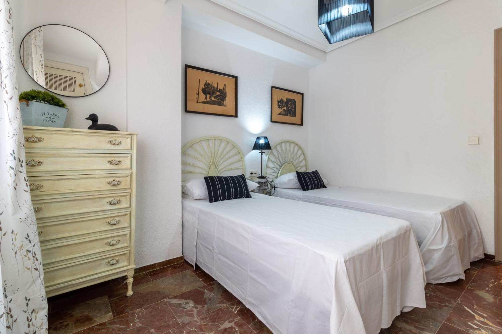 Apartamento Aloha Ohana กอร์โดบา ภายนอก รูปภาพ