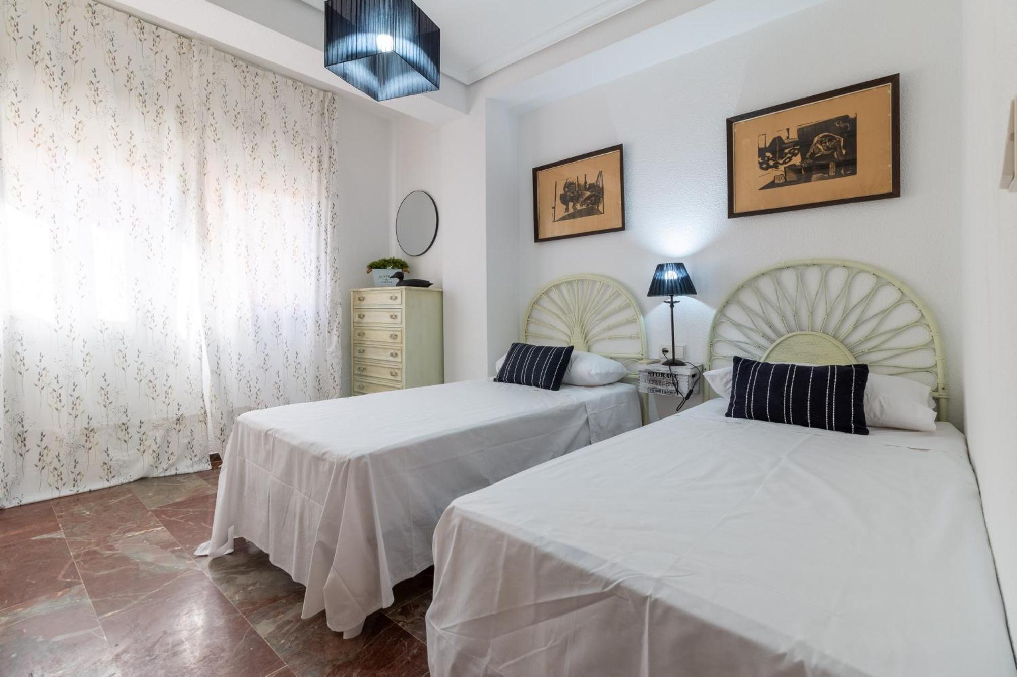 Apartamento Aloha Ohana กอร์โดบา ภายนอก รูปภาพ